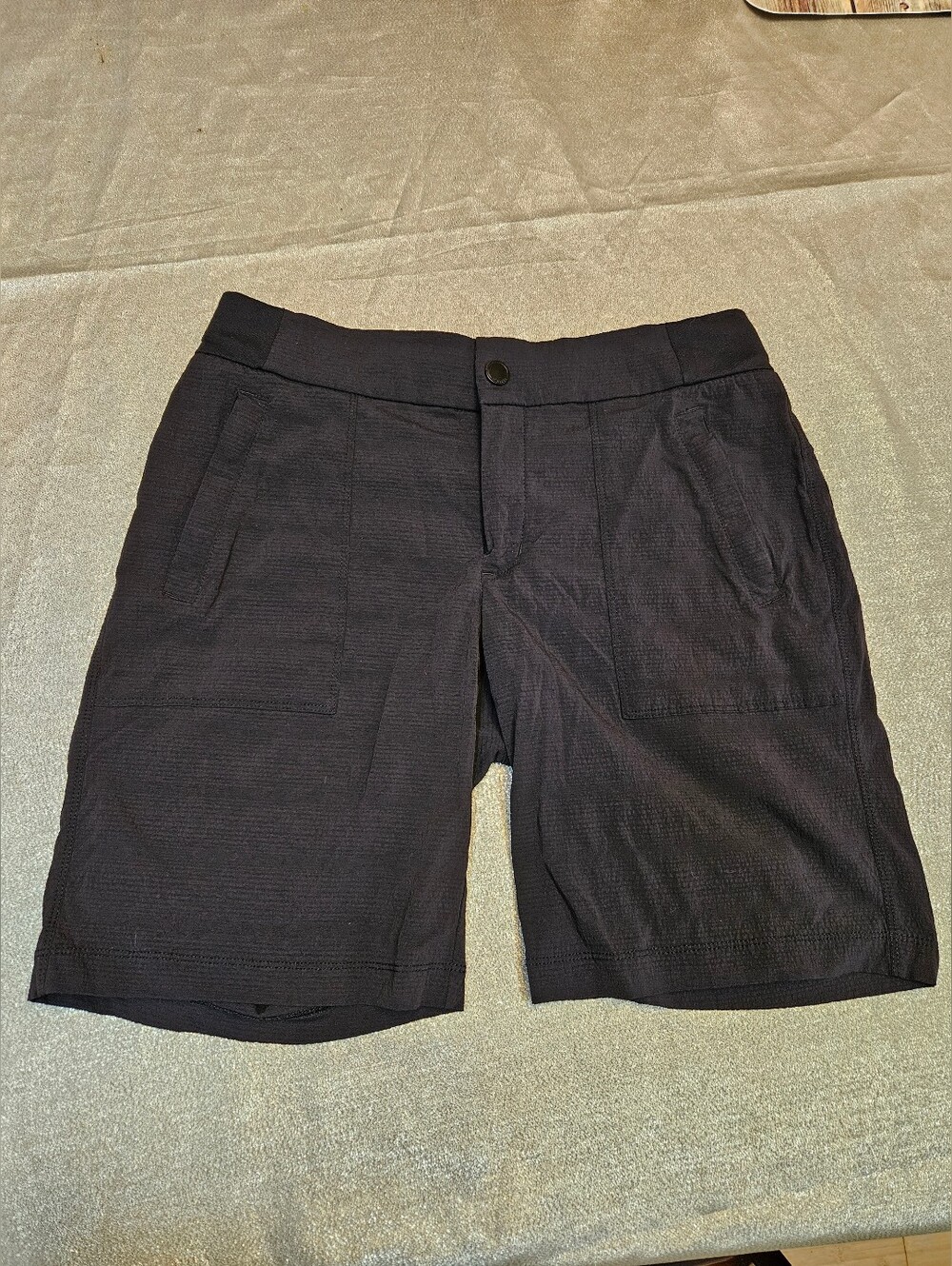 Athleta Black Hiking Shorts Size 6 - Picture 1 of 6